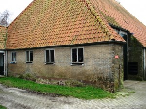 foto voor het gevel stralen van een boerderij